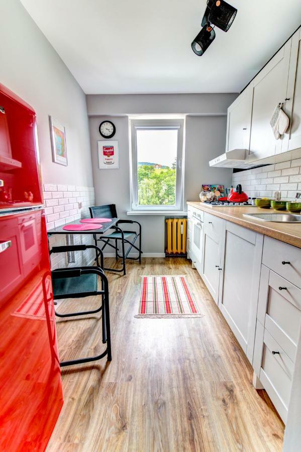 Apartament Halinka Salon, Sypialnia, Kuchnia, Balkon Powierzchnia 50M クリニツァ・ズドルイ エクステリア 写真